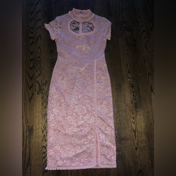 Alexis Zoelle midi lace dress - Picture 4 of 4